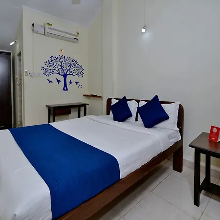 Oyo 833 Hotel Prince Santosh Holiday Homes